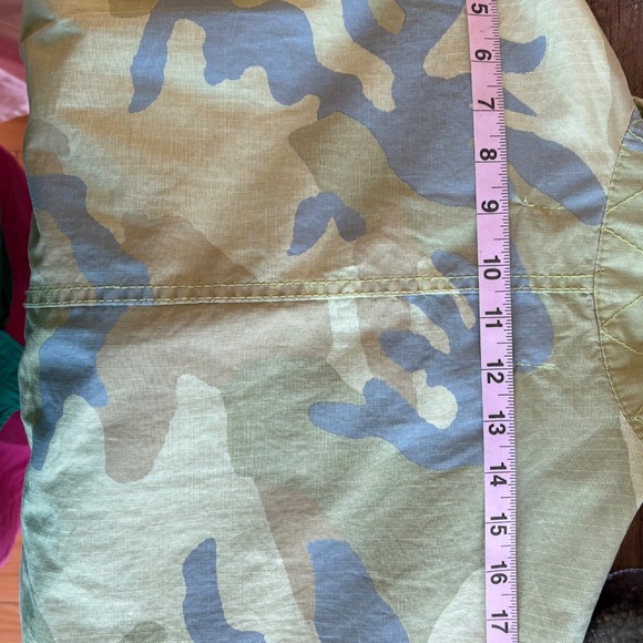 FREE PEOPLE Lightweight Camo Jacket In light green, Sz. M - Picture 10 of 10
